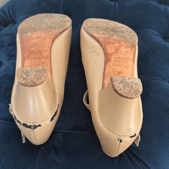 Capezio's Jr. Footlight shoe Size: 5.5 Caramel - Picture 7 of 10